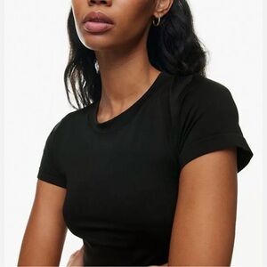 Sunday best Aritzia sinchseamless smooth willow t-shirt size large worn twice